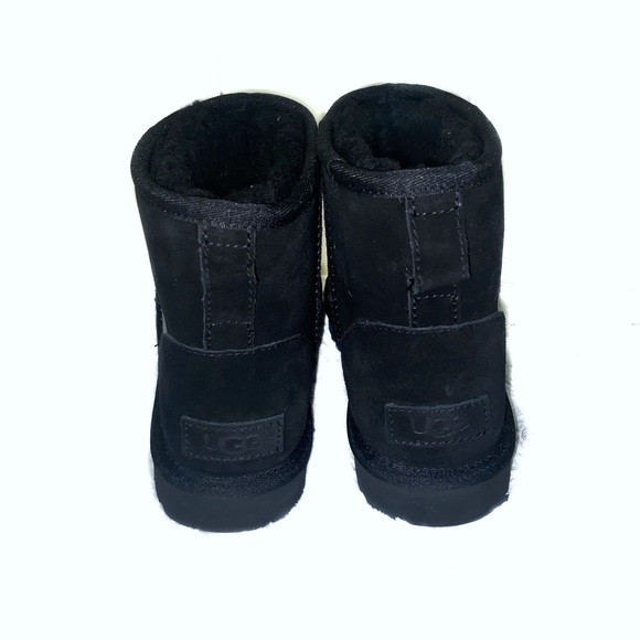 NWOB Black Classic Mini Uggs with Rubber Logo - Picture 5 of 8